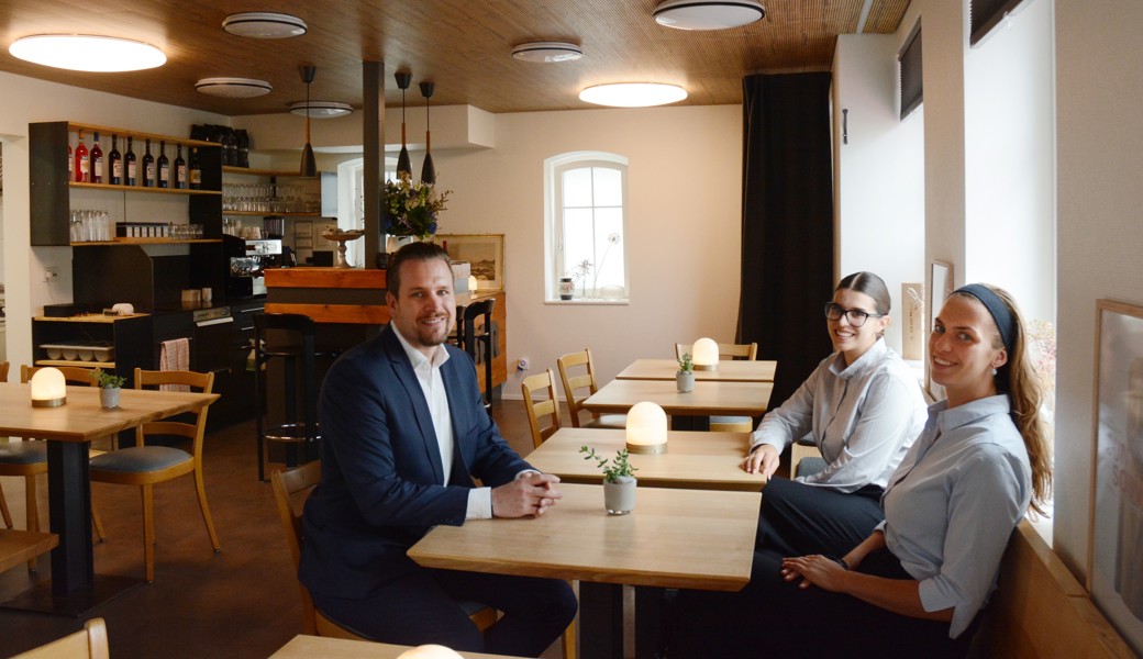 Mit «Les Bleues» kam der Flammkuchen: Pop-up-Bistro «Chez Henry» im Hotel Heiden eröffnet