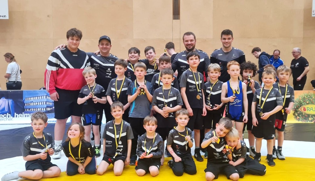 Der Ringerclub Oberriet-Grabs feiert in Klaus zwei Siege