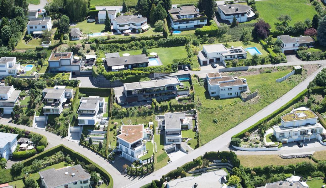 Wohneigentum wie hier in Rorschacherberg liegt im Trend: Wer es sich leisten kann, kauft sich in der aktuellen Tiefstzinssituation ein Haus oder eine Wohnung.