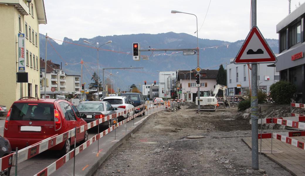 Auch wenn in Diepoldsau nicht gebaut wird, stehen die Autos im Dorf dicht an dicht.