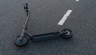 Mit E-Scooter gestürzt und andere Unfälle wegen Alkohol am Steuer