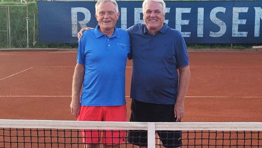 Peter Meier (rechts) sicherte sich im Duell mit Kurt Köppel den Clubmeistertitel 60+.