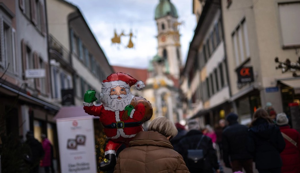 «Es läuft wie verrückt»: Läden profitieren vom Weihnachtsgeschäft – Online ist wichtiges Schaufenster