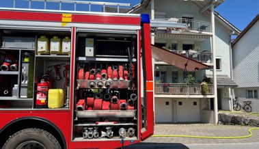 Brand in Mehrfamilienhaus: Feuerwehr konnte das Feuer löschen