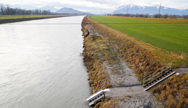 Rhein führt derzeit ungewöhnlich viel Wasser - Bodenseepegel knackt Dezemberrekord