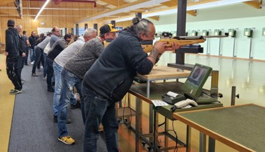 Firmen, Vereine und Familien treten bei der Luftgewehr-Challenge gegeneinander an