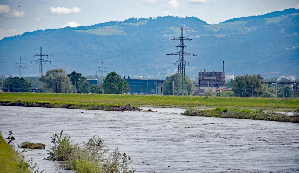 Dammbruch in Lustenau nach Junihochwasser.