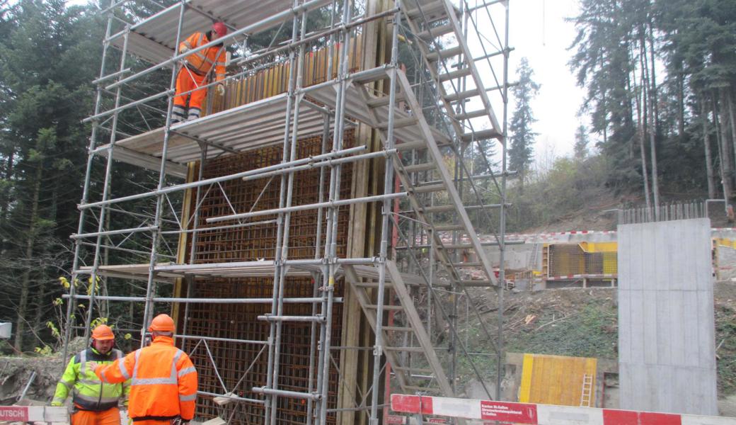 Die Strassenbaustelle unterhalb des Weilers Sonderegg, Oberegg, ist spektakulär. 