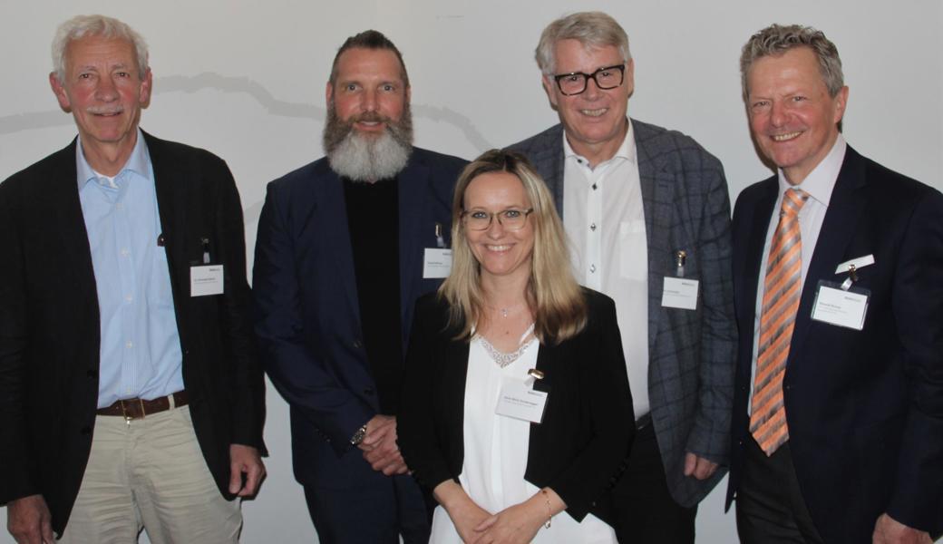 Der Verwaltungsrat der Buchs Medien AG: (von links) Christoph Rohner, Daniel Ettlinger, Karin Bürki Sonderegger, Urs Schneider (Vizepräsident) und Roland Stump (Präsident).