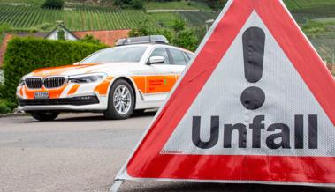 Verunfallte Frau aus Auto befreit