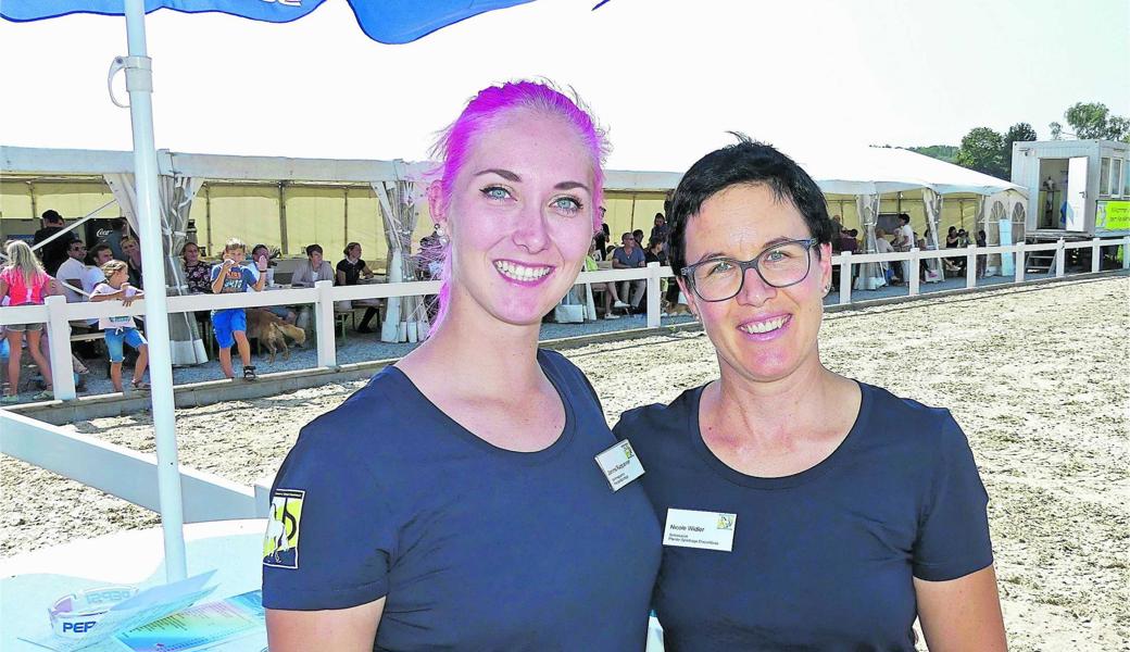 Janina Ruppanner (links) und Nicole Widler sorgten mit ihrem OK für einen reibungslosen Ablauf. 