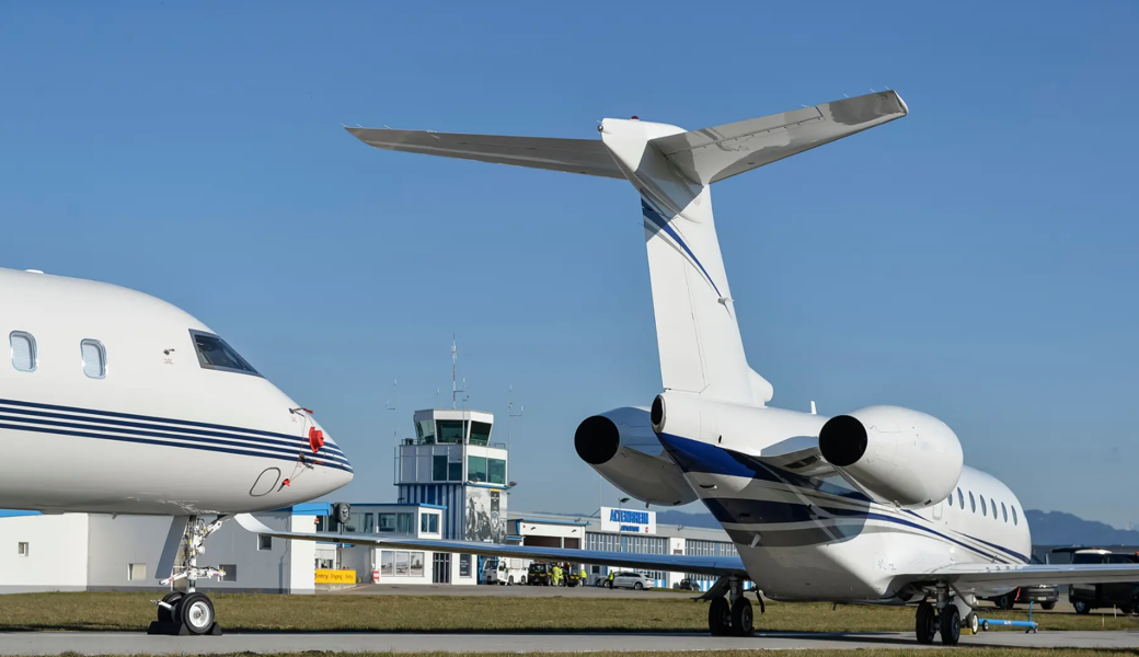 Bange Zukunft für den Flugplatz Altenrhein: Was der CEO zu den Sparplänen des Bundesrats sagt