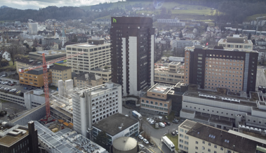 Die Talfahrt ist gebremst: Die St.Galler Spitäler schliessen mit einem Verlust von 800’000 Franken