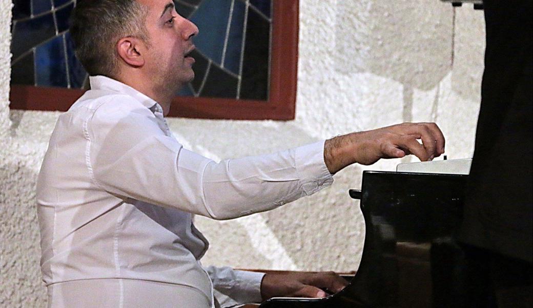 Orhan Remzi, Piano, Keyboard-Schlagzeug