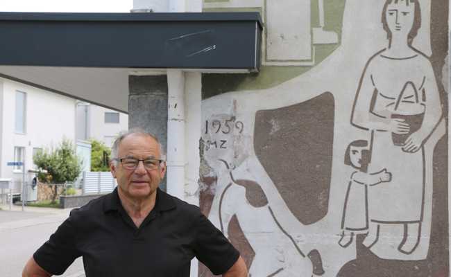 Der Dorfmetzger zahlte das Kunstwerk mit Würsten und Koteletts für den Künstler