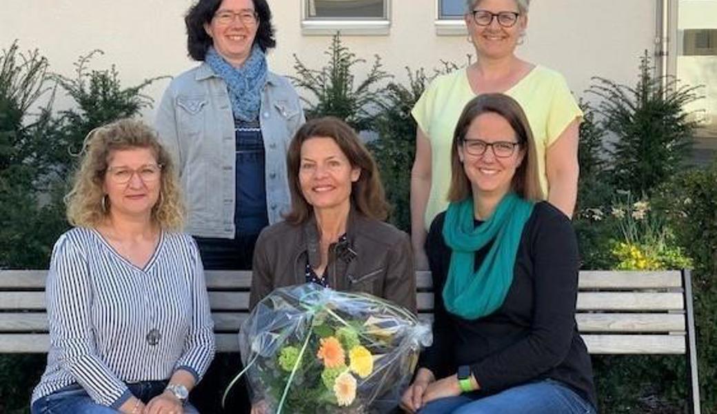 Der Vorstand (von links): Diana Enz, Yvonne Roth, Gabriela Hutter, Daniela Ehrenbold und Ulrike Enz (stehend).