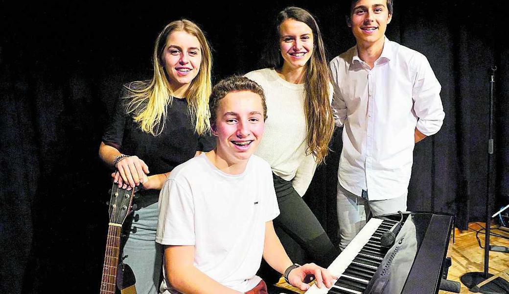 Machten die erste «Song Night» – Made in Marbach zu einem Erlebnis (von links): Leonie Kobelt, Nicolas Ruckdeschel, Luisa Kobelt und Mattia Lenzin. 