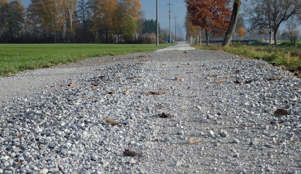 Die Gemeinde liefert Kies für den Unterhalt von öffentlichen Fuss- und Fahrwegen. 