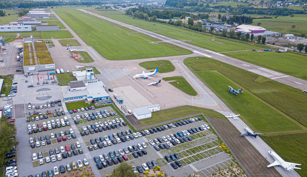 Vom Zwetschgenhain zum Airport: Die turbulente Geschichte eines Fischerdorfes