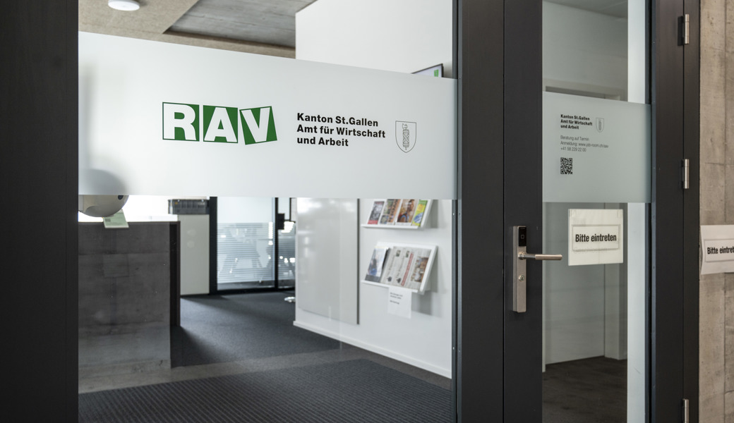 Karin Hasler bringt RAV-Missstände auf die Tagesordnung – Kanton startet externe Untersuchung