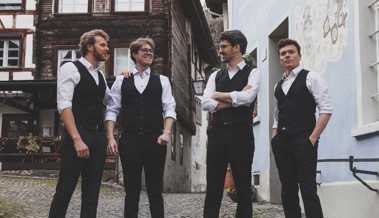 Barbershop mit A-cappella-Quartett bietet eine fröhliche Performance