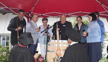 Aus Wasser Weinfest gemacht: Der «Rheintaler Torkelwy» ist getauft