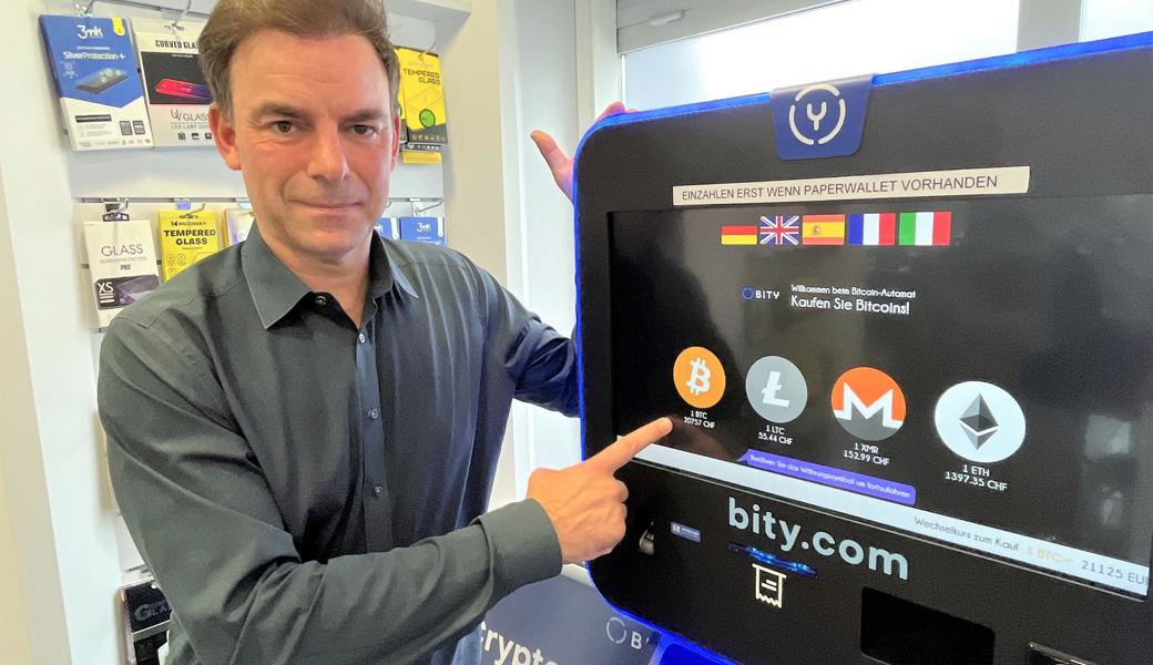 Marcel Höhener hat den Kryptoautomatenstandort in St. Margrethen vermittelt und ist für jenen in Au (Bild) Ansprechpartner.