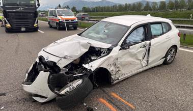Unentschlossen bei der Ausfahrt Widnau: Zwei Autos und ein Lastwagen in Unfall verwickelt