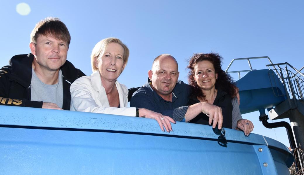Richard Schröter, Beatrice Koller, Markus Podlessnig und Erika Goertz (von links) freuen sich auf viele Badigäste.