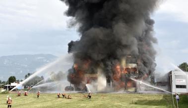 Weitere Bilder vom Grossbrand in Rebstein