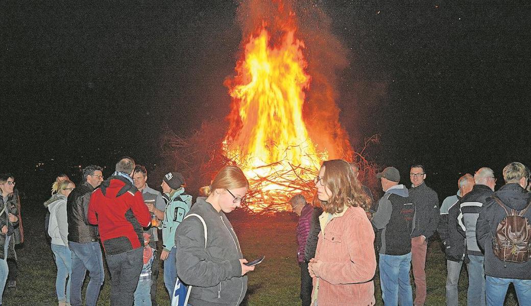 In Rebstein dauerte es etwa doppelt so lang wie in Balgach, bis sich der Böögg mit einem Knall verabschiedete. 