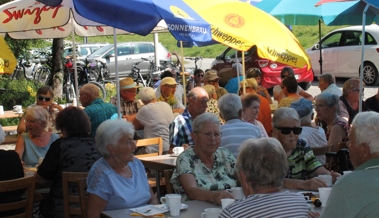 Nachmittag mit Musik und Geselligkeit