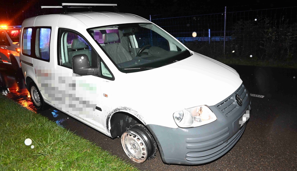 Fahrzeug entwendet und Selbstunfall verursacht: 38-Jähriger sass fahrunfähig am Steuer