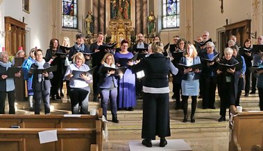 Festliche Harmonien, wohlklingende Stimmen und ein urchiger Jodelchor