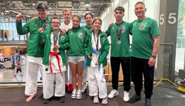 Karateschule und Karate Plus zeigten sich in Biel stark