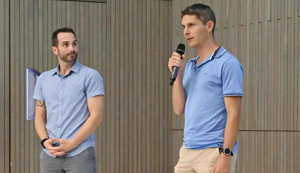 Ende August stellten sich Antonio Cipolletta (links) und Patrick Morger in der Auer Mehrzweckhalle Wees vor.