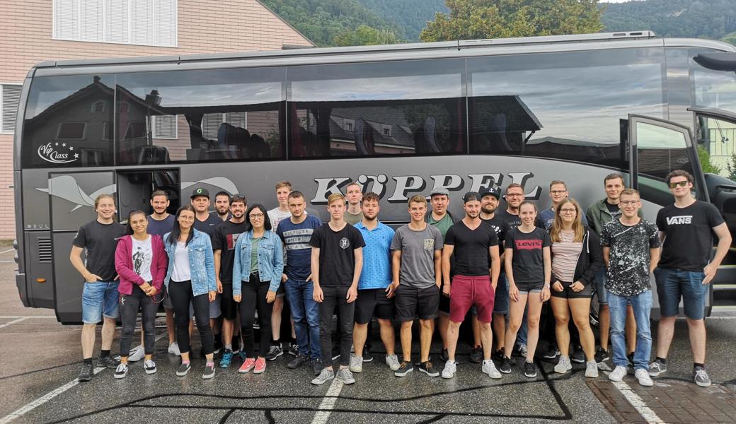 Die Guggenmusik Rhii-Jooli auf ihrem Ausflug nach Luzern.