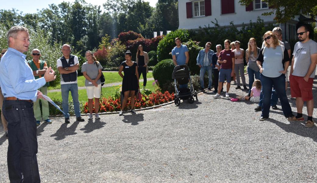 Premiere in Walzenhausen: Regierungsrat Alfred Stricker stellte die PU und sein Amt kurz vor.