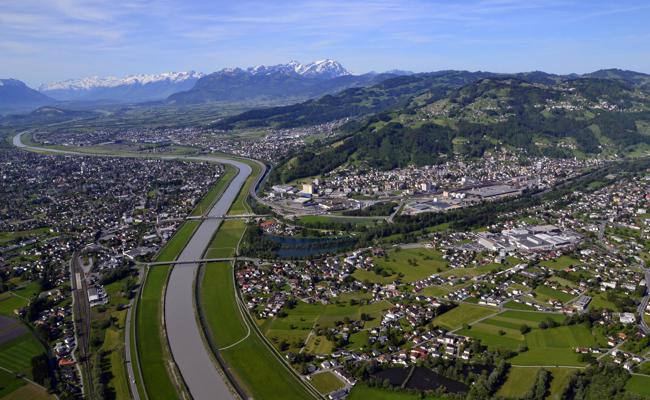 Für die Regierung sind Rhesi und die Autobahn zwei Paar Schuhe