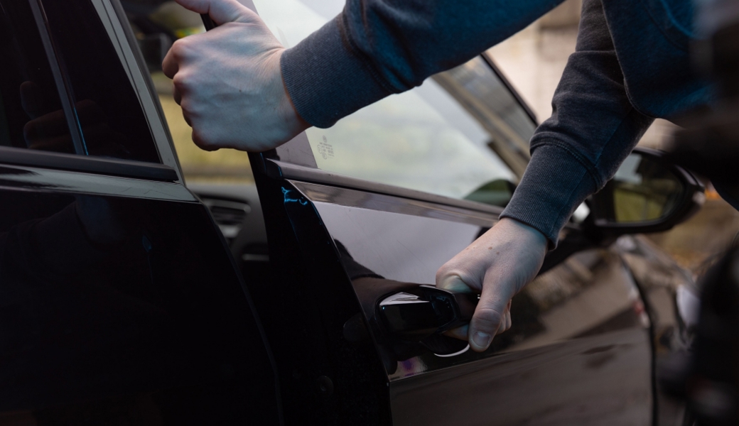 Der Tunesier führte im entwendeten Auto diverses mutmassliches Deliktsgut mit.