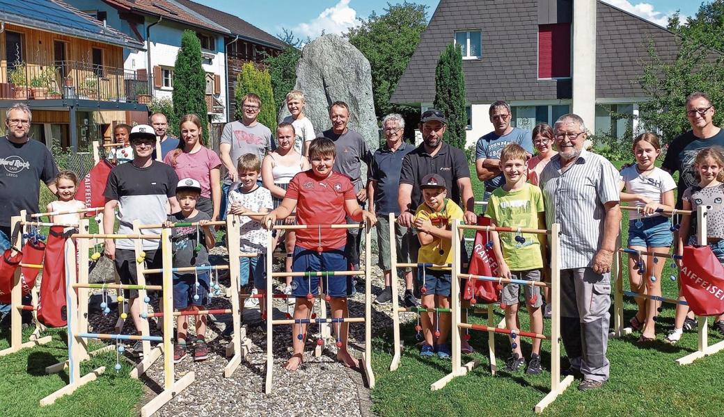 Gläubige feierten Namenstag der Apostel