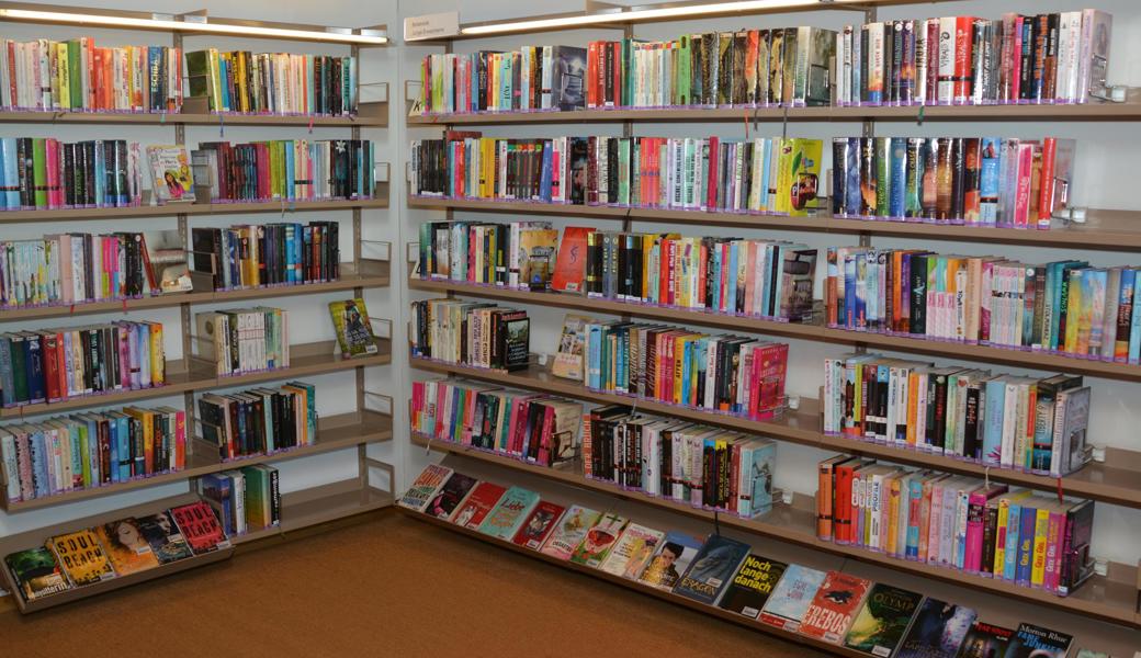 Grosse Auswahl: Die Bibliothek Reburg in Altstätten.