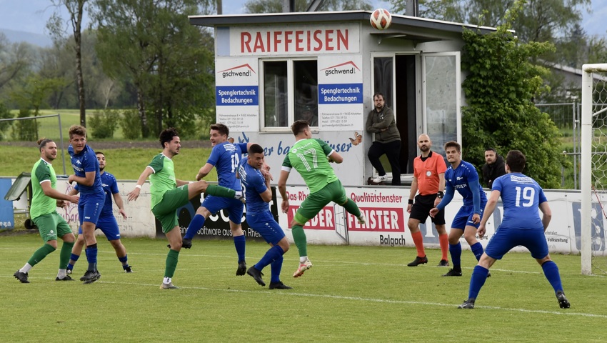 Rebstein (in Grün) hat zuletzt Rüthi deutlich besiegt und erwartet nun Besuch des FC Staad.