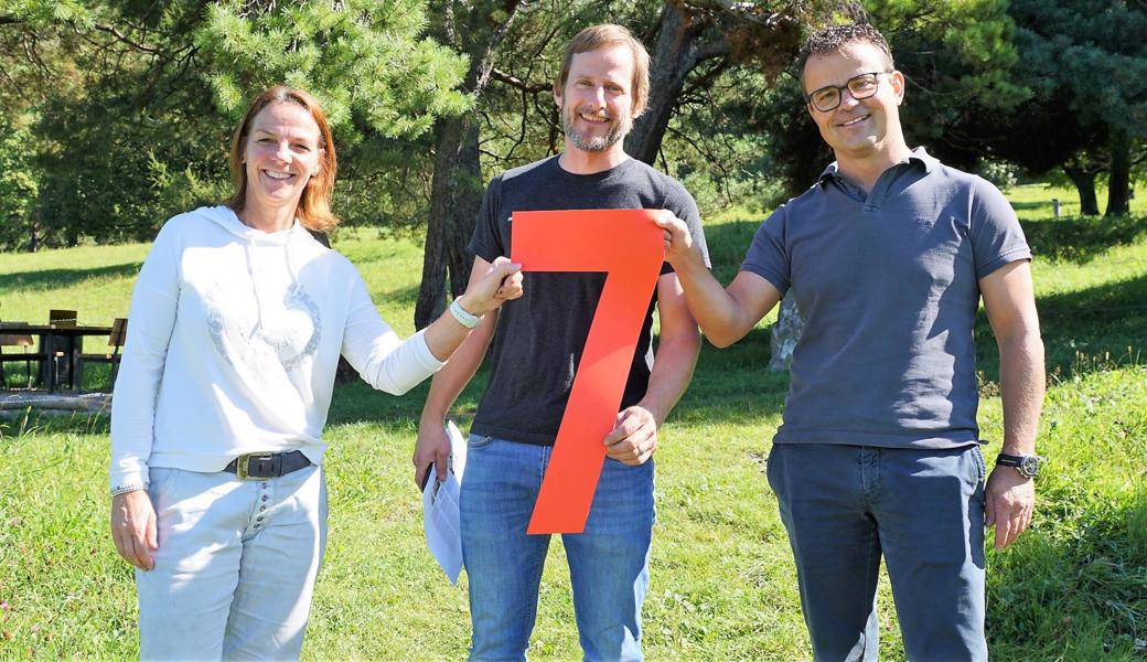 Zum siebten Mal gastiert der Swiss Bike Cup in Schaan, die Organisatoren sind bereit (v.l.): Eva Vallone, Arthur Wenaweser und Martin Püntener.