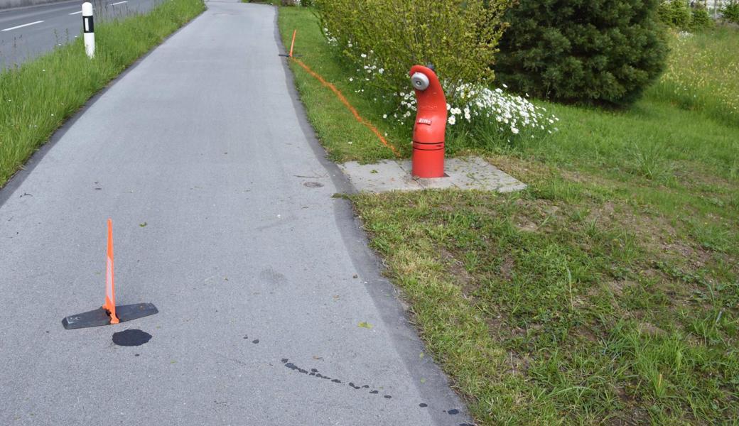 Die 13-Jährige prallte mit dem Töffli in den Hydranten.