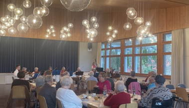 Musikalische Auszeit beim Sonntagscafé - Der Orchesterverein verzaubert die Gäste