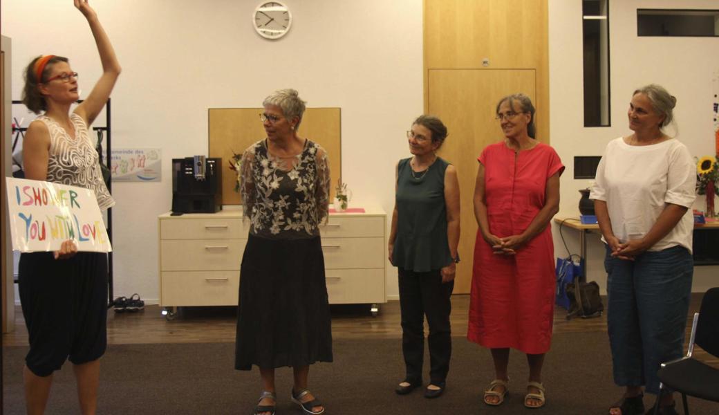 Ein Loblied von Coretta Bürgi an das Kernteam des Frauenforums Rheintal: Antonia Federer, Anita Stieger, Irmgard Durot und Christa Nater (von links).