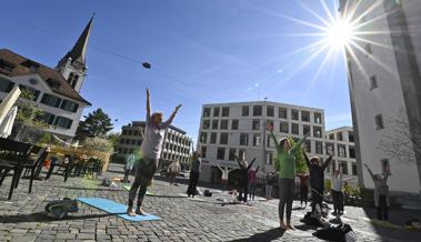 Yoga auf dem Altstätter Rathausplatz