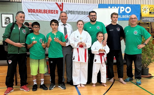 Erfolge an zwei grossen Turnieren für die Karateschule Altstätten