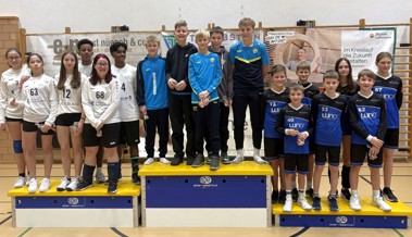 Spannende Spiele an den Hallenturnieren von Faustball TV Rebstein